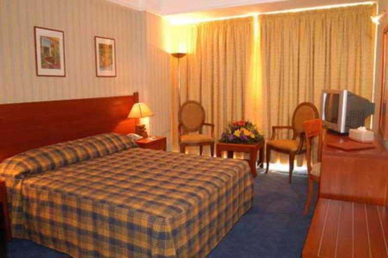 Caesar'S Park Hotel Bejrut Zewnętrze zdjęcie