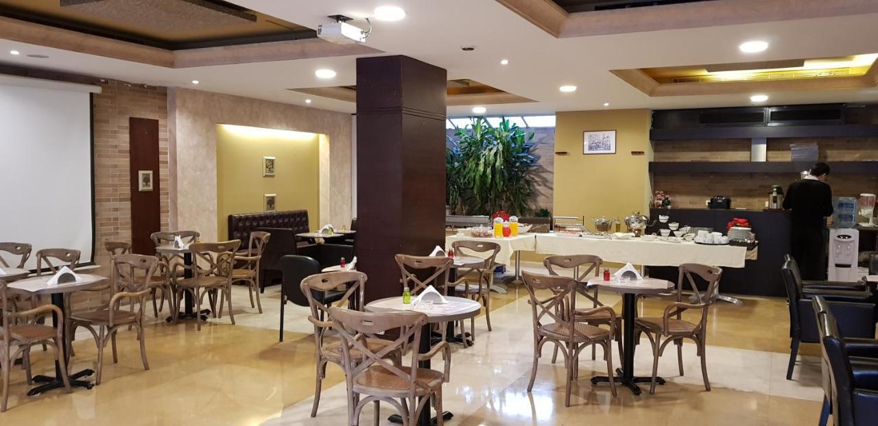 Caesar'S Park Hotel Bejrut Zewnętrze zdjęcie